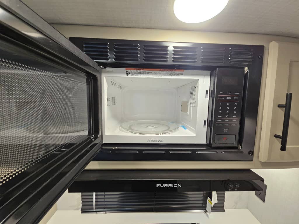 2026 Keystone RV 2026 Keystone RV Cougar Half-Ton - thumbnail 24