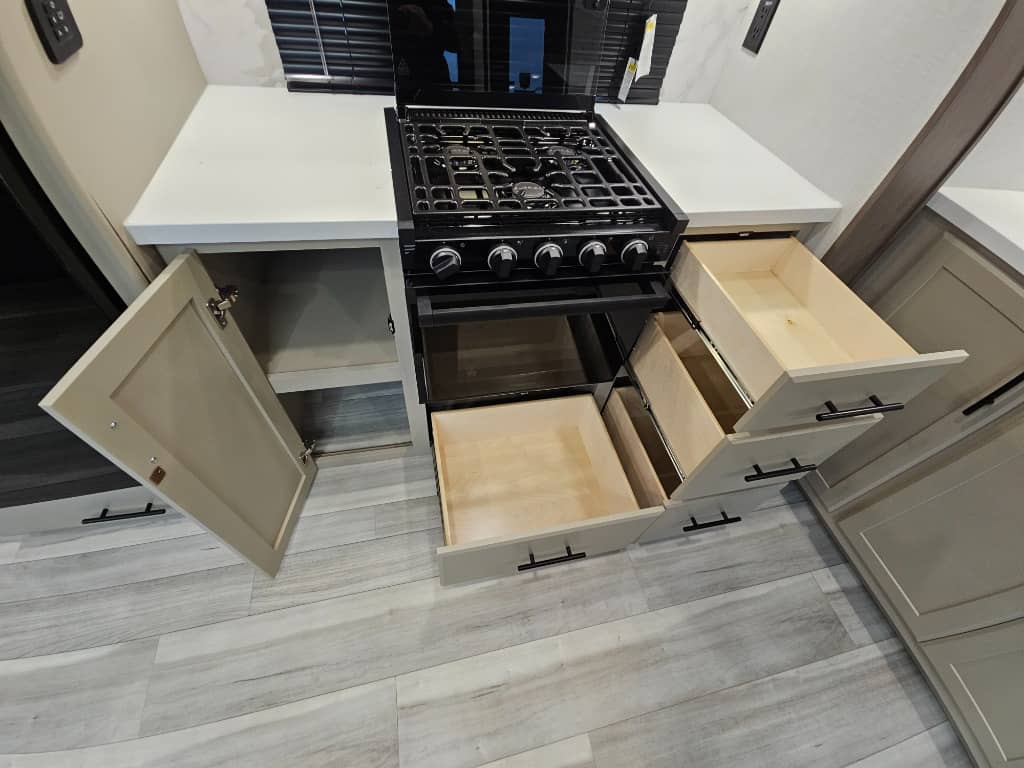 2026 Keystone RV 2026 Keystone RV Cougar Half-Ton - thumbnail 27