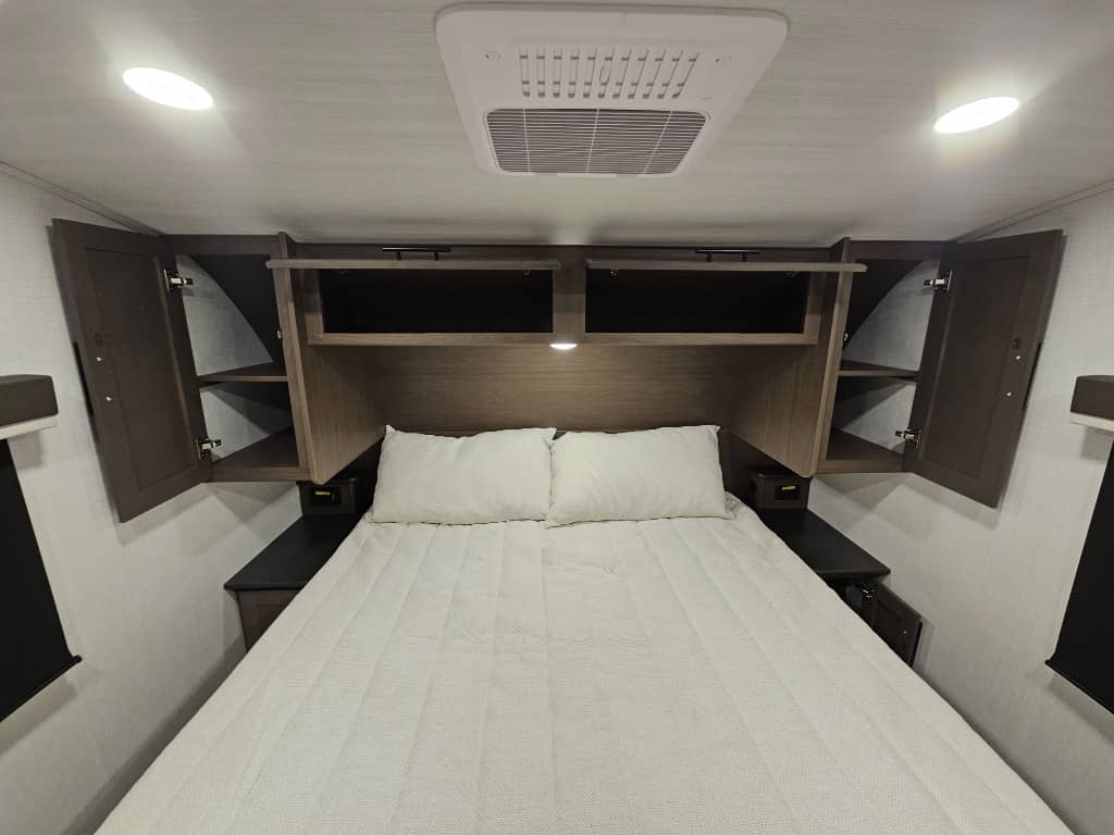 2026 Keystone RV 2026 Keystone RV Cougar Half-Ton - thumbnail 42