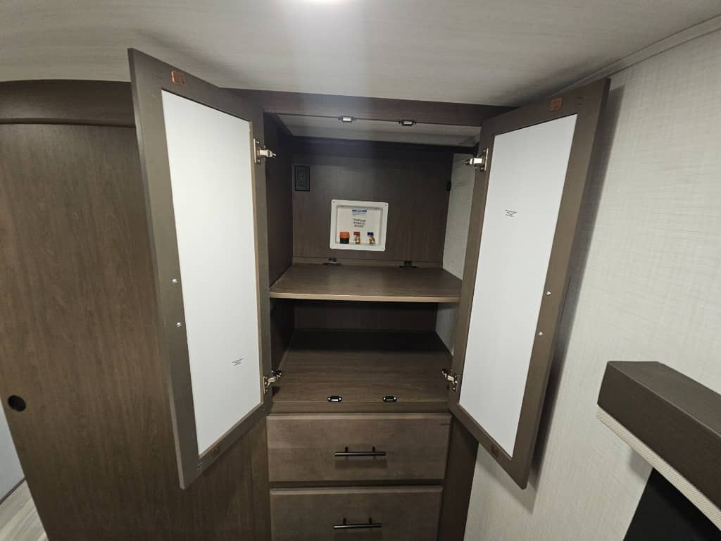 2026 Keystone RV 2026 Keystone RV Cougar Half-Ton - thumbnail 44