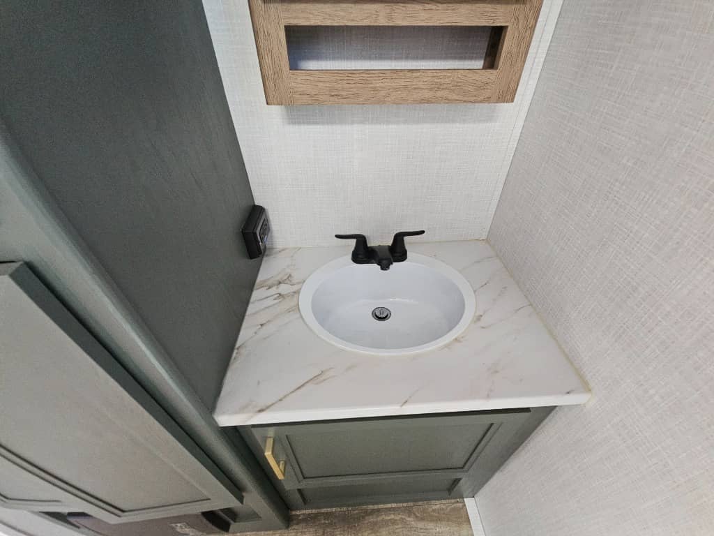 2024 Dutchmen 2024 Dutchmen Eddie Bauer - thumbnail 36