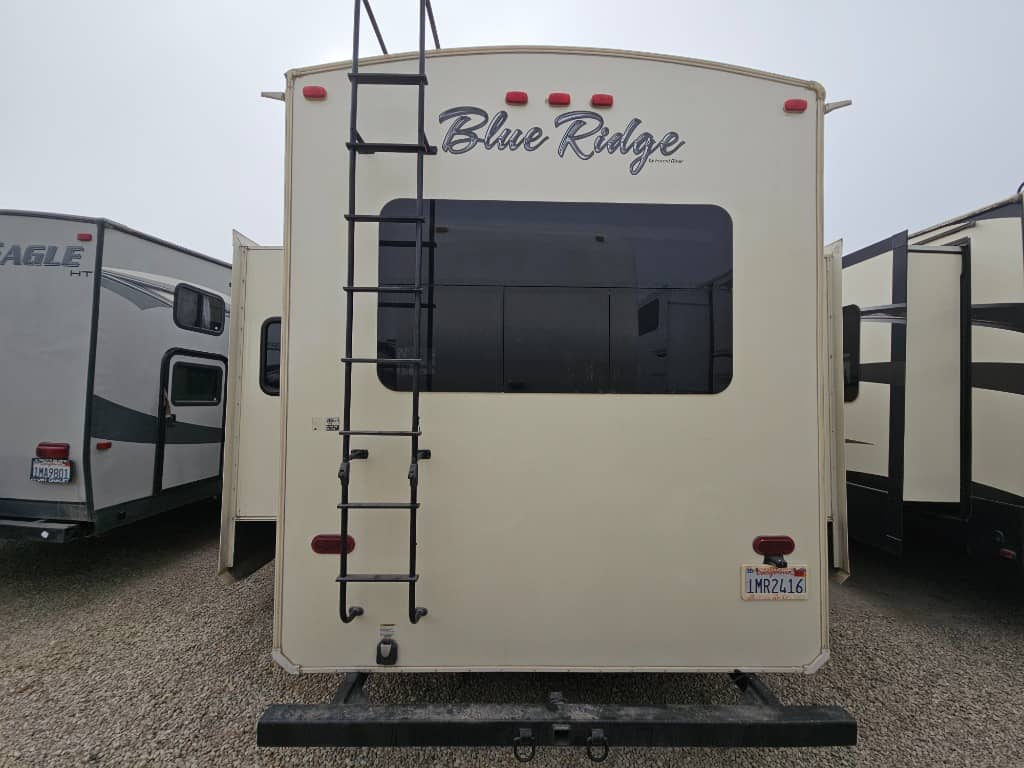 2016 Forest River RV 2016 Forest River RV Cardinal Blue Ridge - thumbnail 4