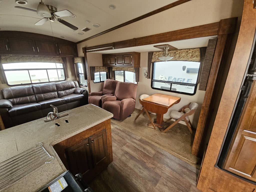 2016 Forest River RV 2016 Forest River RV Cardinal Blue Ridge - thumbnail 8