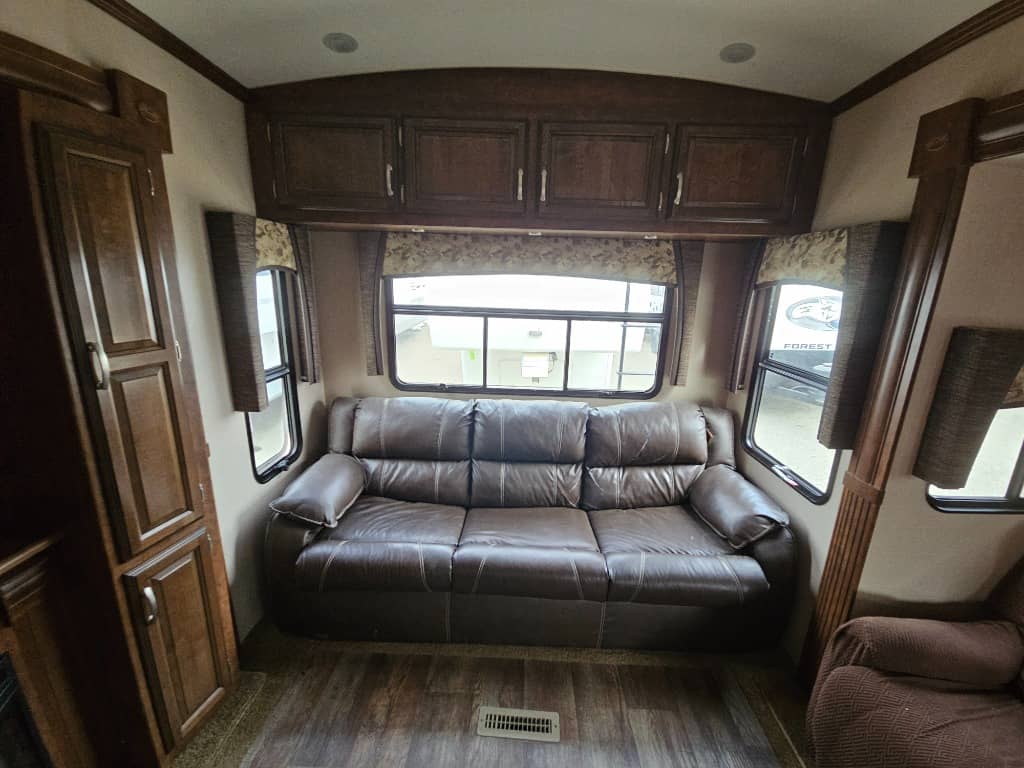 2016 Forest River RV 2016 Forest River RV Cardinal Blue Ridge - thumbnail 15