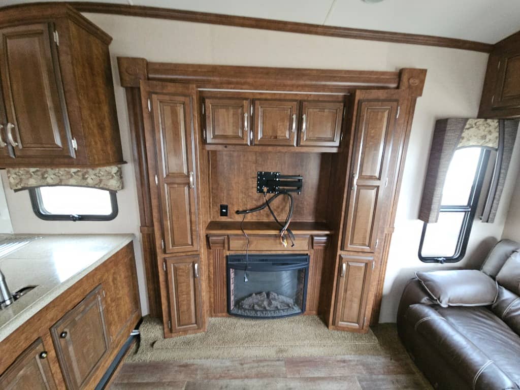 2016 Forest River RV 2016 Forest River RV Cardinal Blue Ridge - thumbnail 18