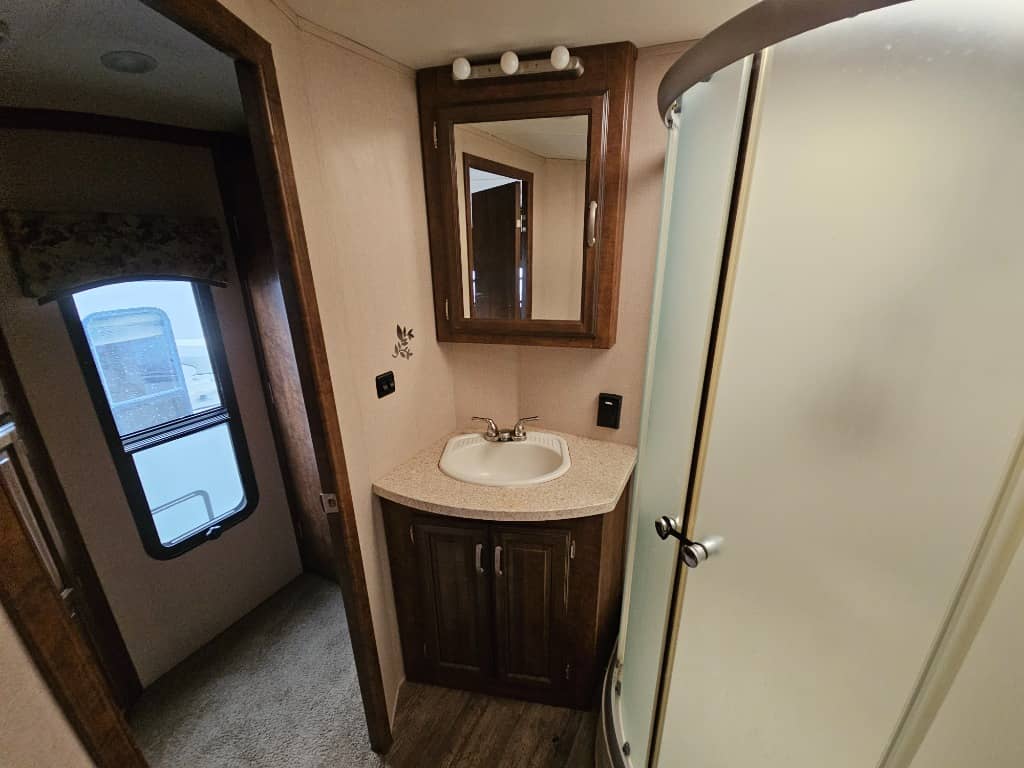 2016 Forest River RV 2016 Forest River RV Cardinal Blue Ridge - thumbnail 32