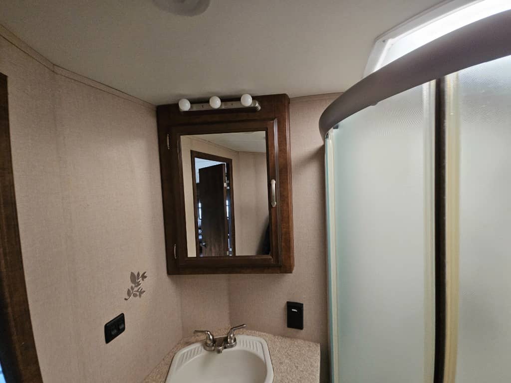 2016 Forest River RV 2016 Forest River RV Cardinal Blue Ridge - thumbnail 33