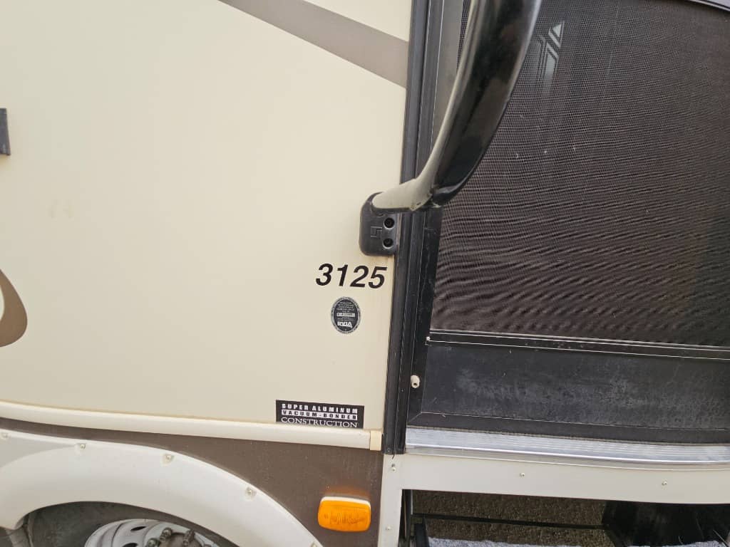 2016 Forest River RV 2016 Forest River RV Cardinal Blue Ridge - thumbnail 48