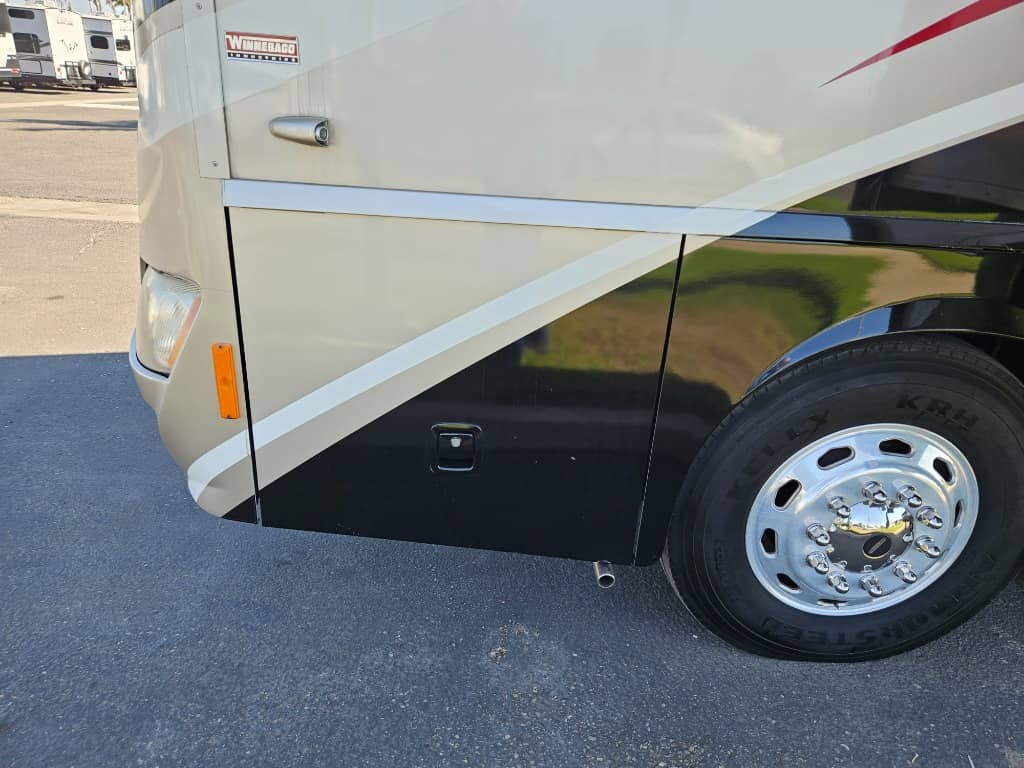 2010 Winnebago 2010 Winnebago Journey - thumbnail 25