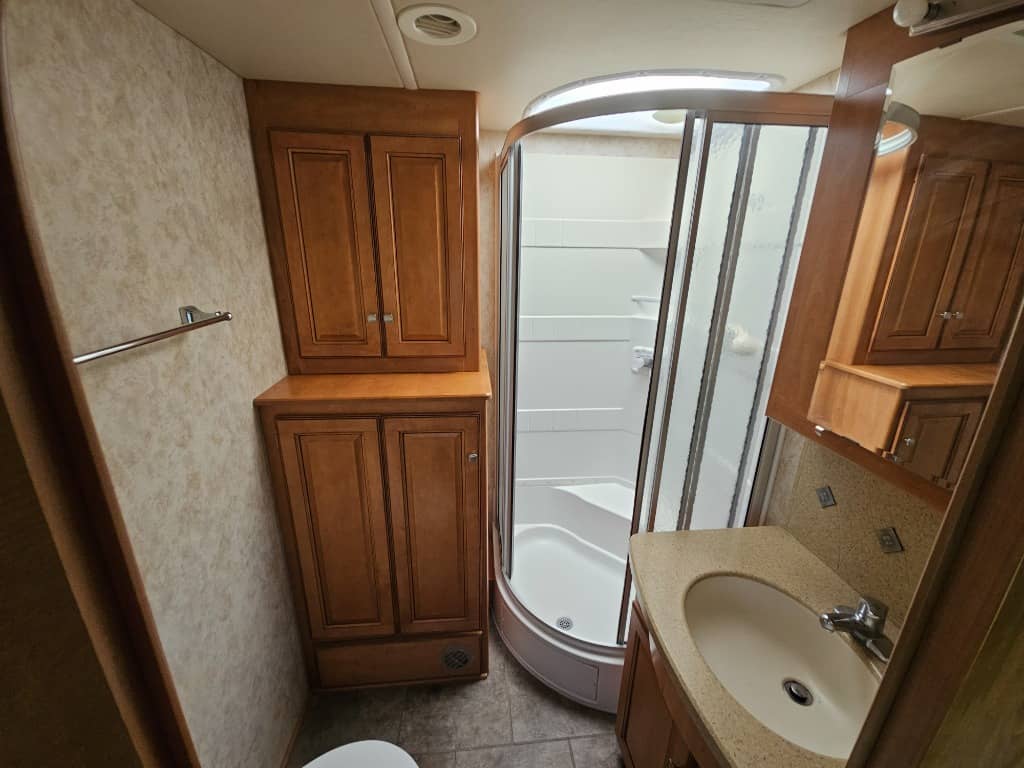 2010 Winnebago 2010 Winnebago Journey - thumbnail 53