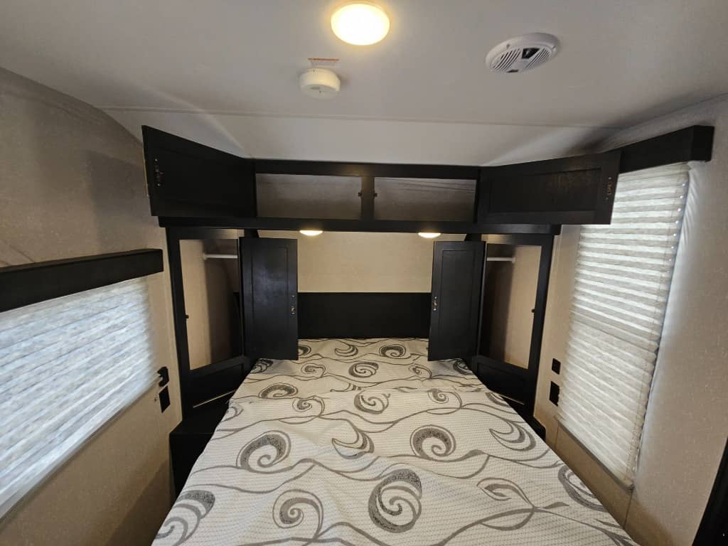 2021 Forest River RV 2021 Forest River RV Cherokee Wolf Pup - thumbnail 11