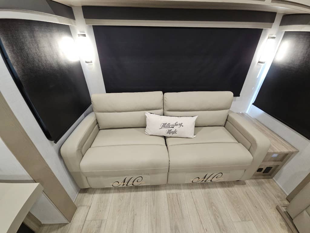 2025 Forest River 2025 Forest River Flagstaff Classic - thumbnail 15