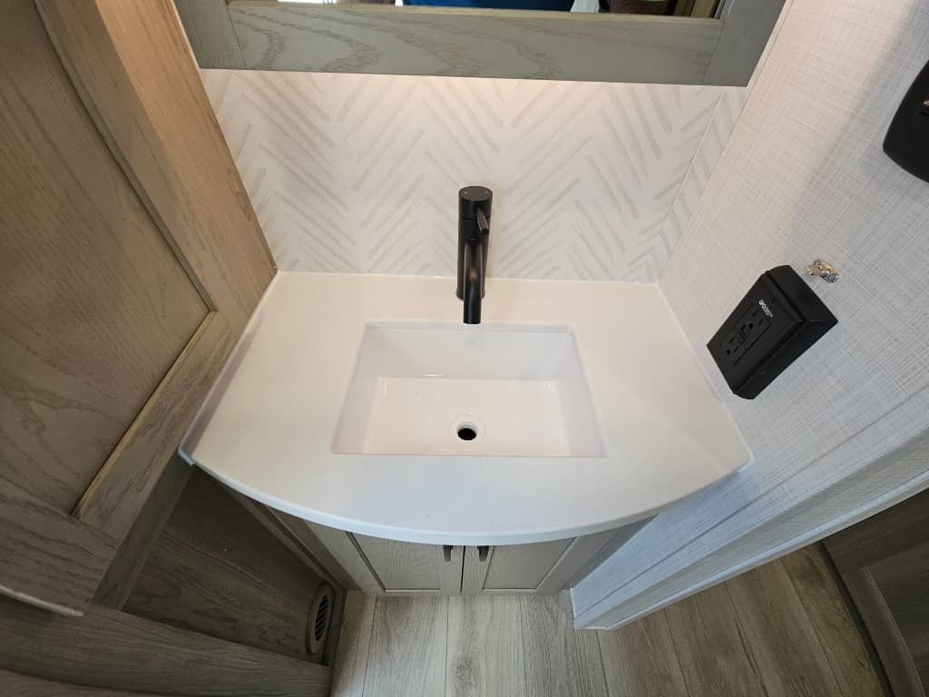 2025 Forest River 2025 Forest River Flagstaff Classic - thumbnail 35