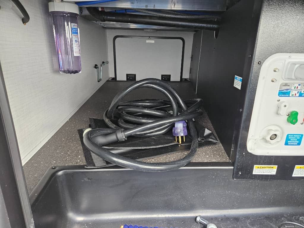 2025 Forest River 2025 Forest River Flagstaff Classic - thumbnail 59