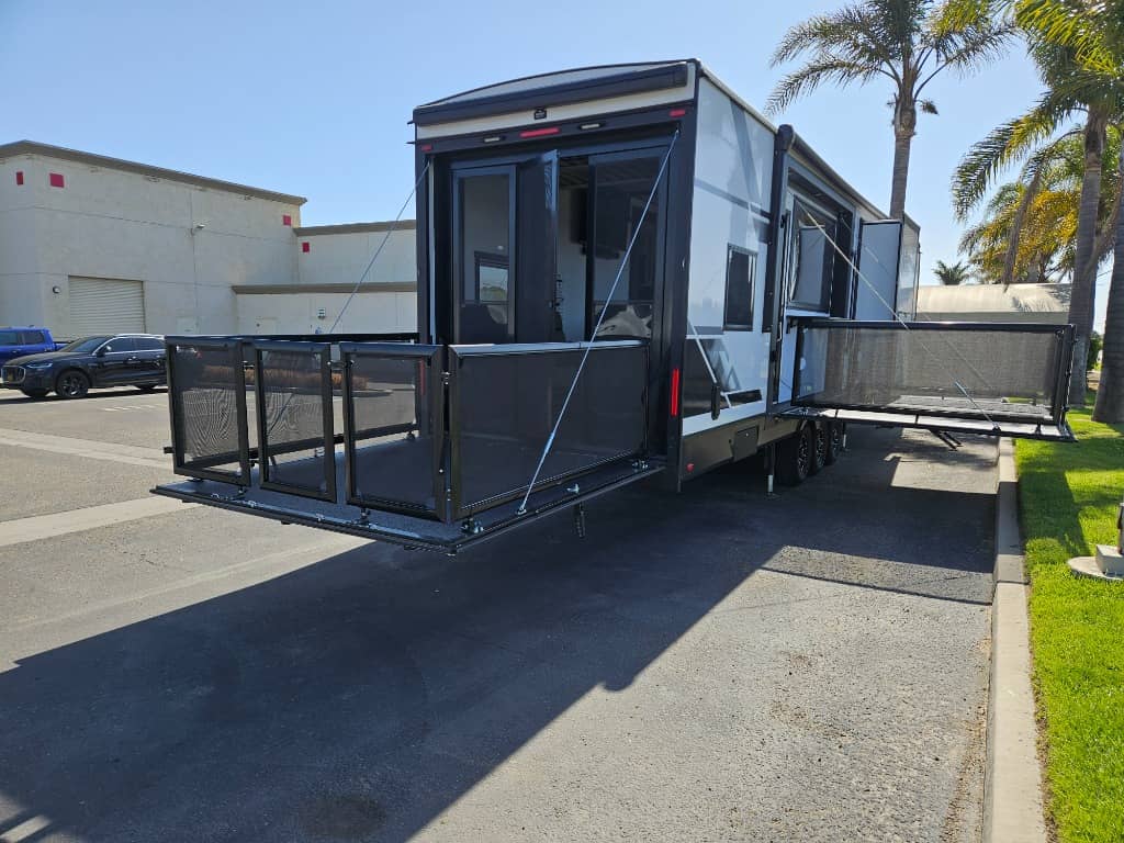 2025 Forest River RV 2025 Forest River RV XLR Nitro - thumbnail 4