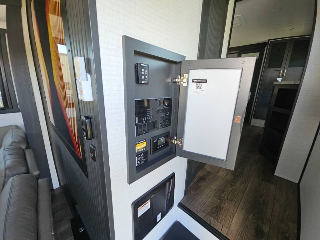 2025 Forest River RV 2025 Forest River RV XLR Nitro - thumbnail 31