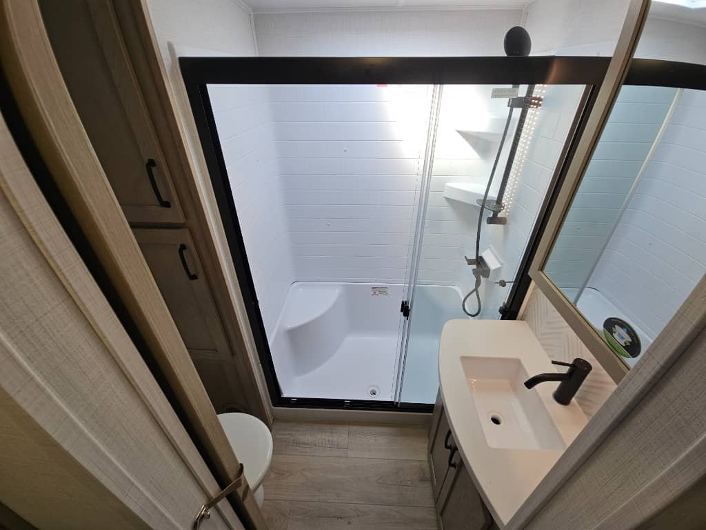 2025 Forest River 2025 Forest River Flagstaff Classic - thumbnail 33