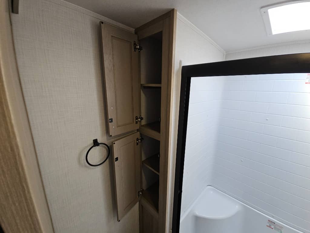 2025 Forest River 2025 Forest River Flagstaff Classic - thumbnail 36