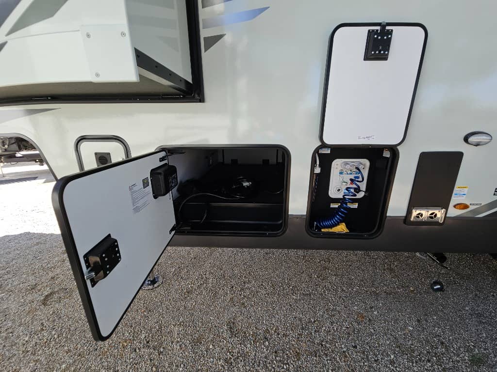 2025 Forest River 2025 Forest River Flagstaff Classic - thumbnail 56