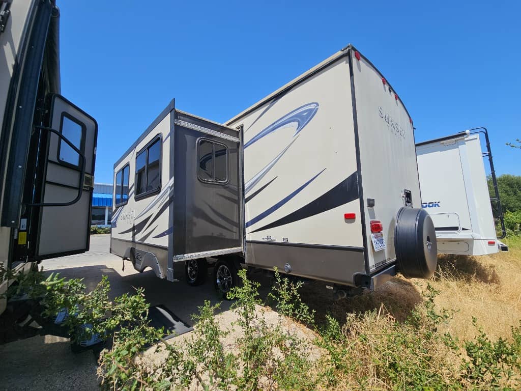 2014 CrossRoads 2014 CrossRoads Sunset Trail Super Lite - thumbnail 3