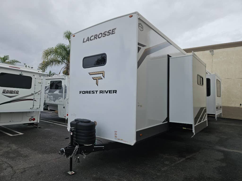 2026 Prime Time RV 2026 Prime Time RV LaCrosse - thumbnail 6