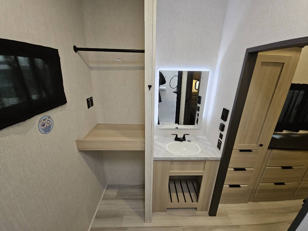 2026 Prime Time RV 2026 Prime Time RV LaCrosse - thumbnail 38