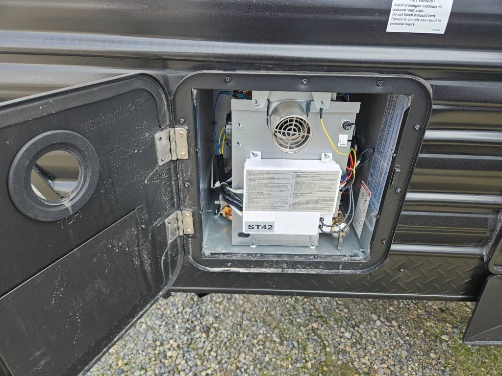 2026 Forest River 2026 Forest River Cherokee Wolf Pup - thumbnail 48