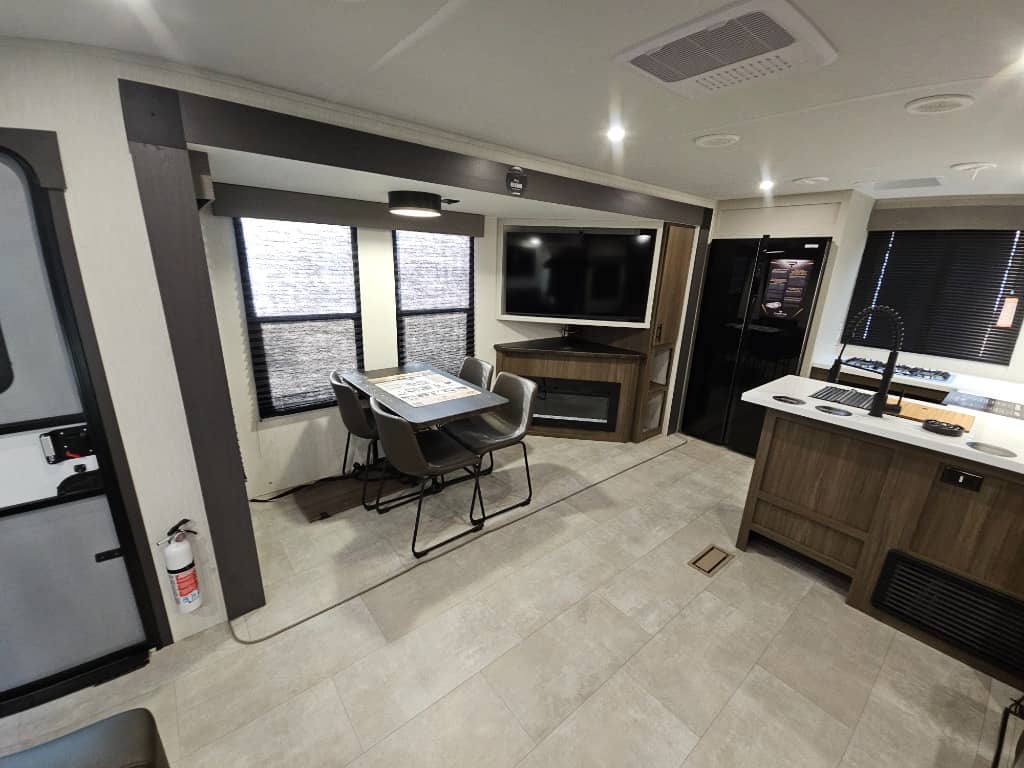 2026 Prime Time RV 2026 Prime Time RV LaCrosse - thumbnail 8