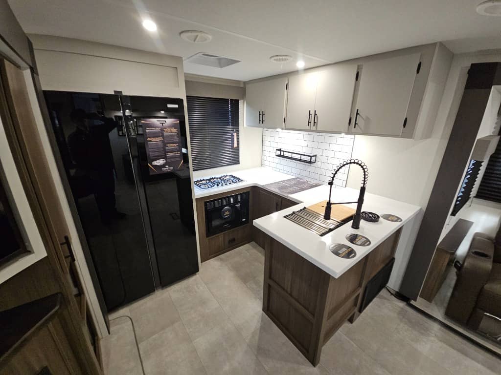 2026 Prime Time RV 2026 Prime Time RV LaCrosse - thumbnail 13