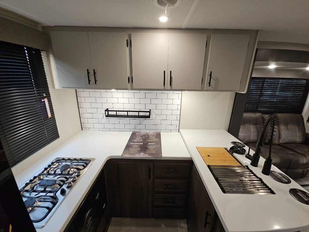 2026 Prime Time RV 2026 Prime Time RV LaCrosse - thumbnail 17