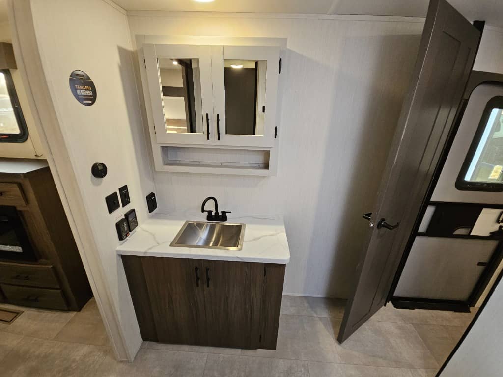 2026 Prime Time RV 2026 Prime Time RV LaCrosse - thumbnail 33