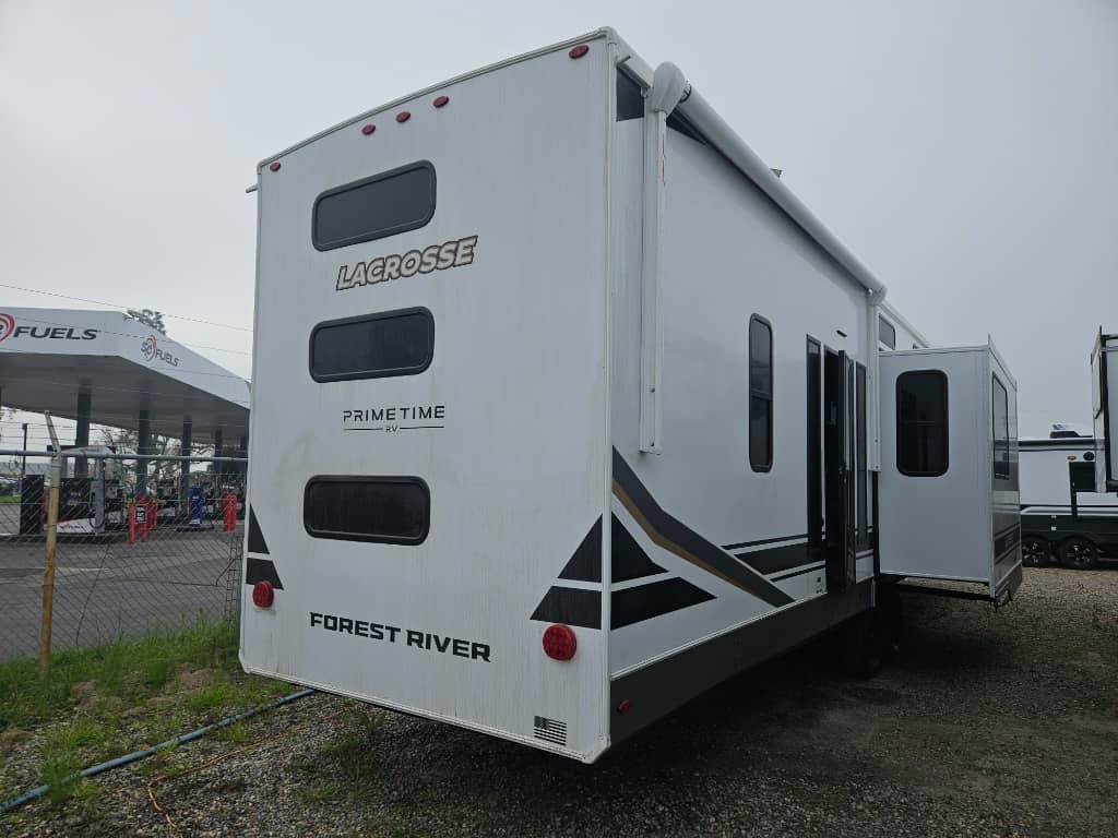 2026 Prime Time RV 2026 Prime Time RV LaCrosse - thumbnail 3
