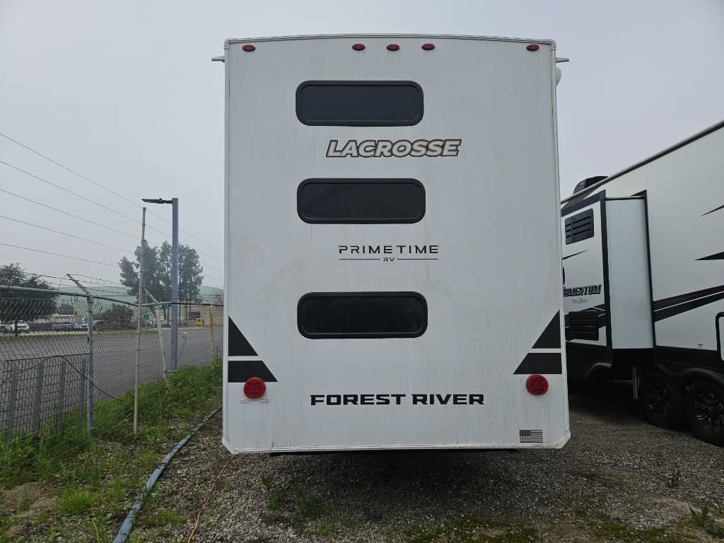 2026 Prime Time RV 2026 Prime Time RV LaCrosse - thumbnail 4