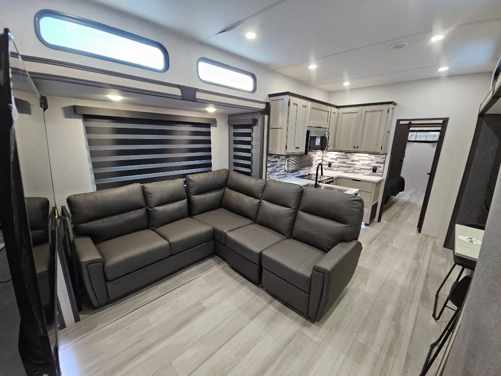 2026 Prime Time RV 2026 Prime Time RV LaCrosse - thumbnail 8