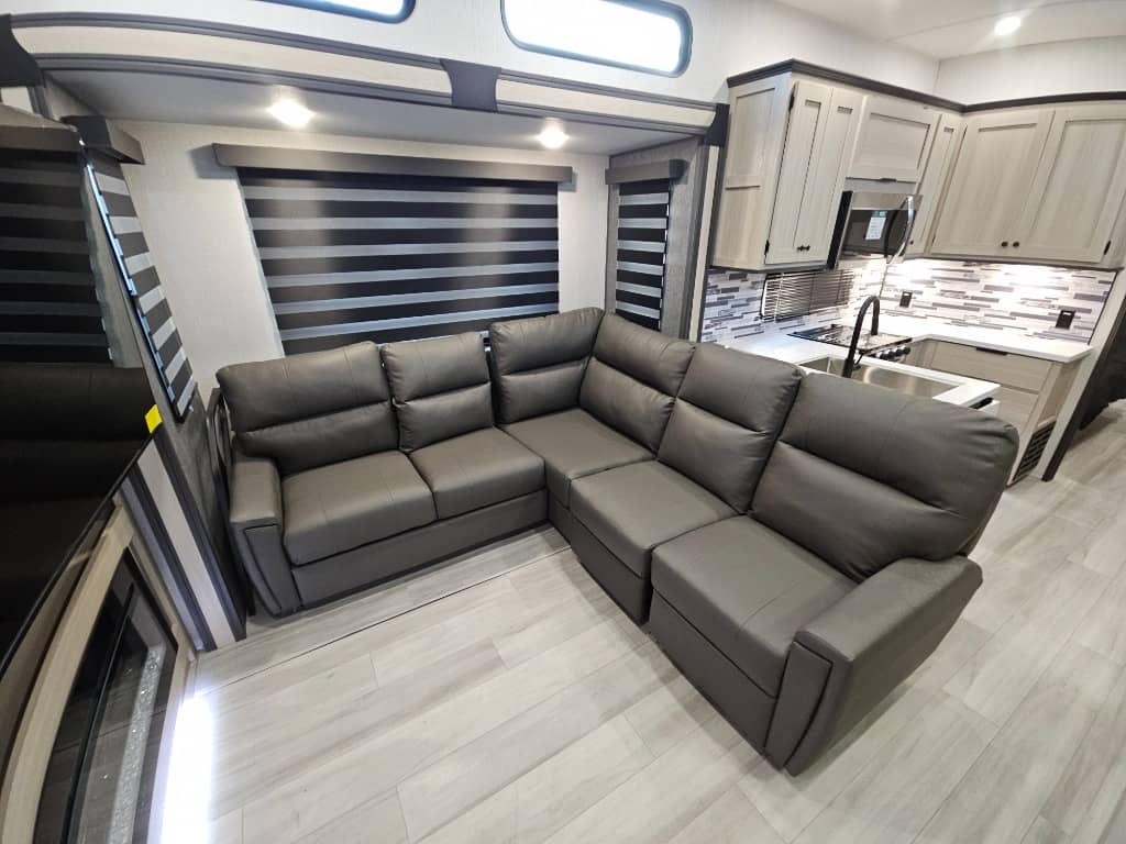 2026 Prime Time RV 2026 Prime Time RV LaCrosse - thumbnail 9