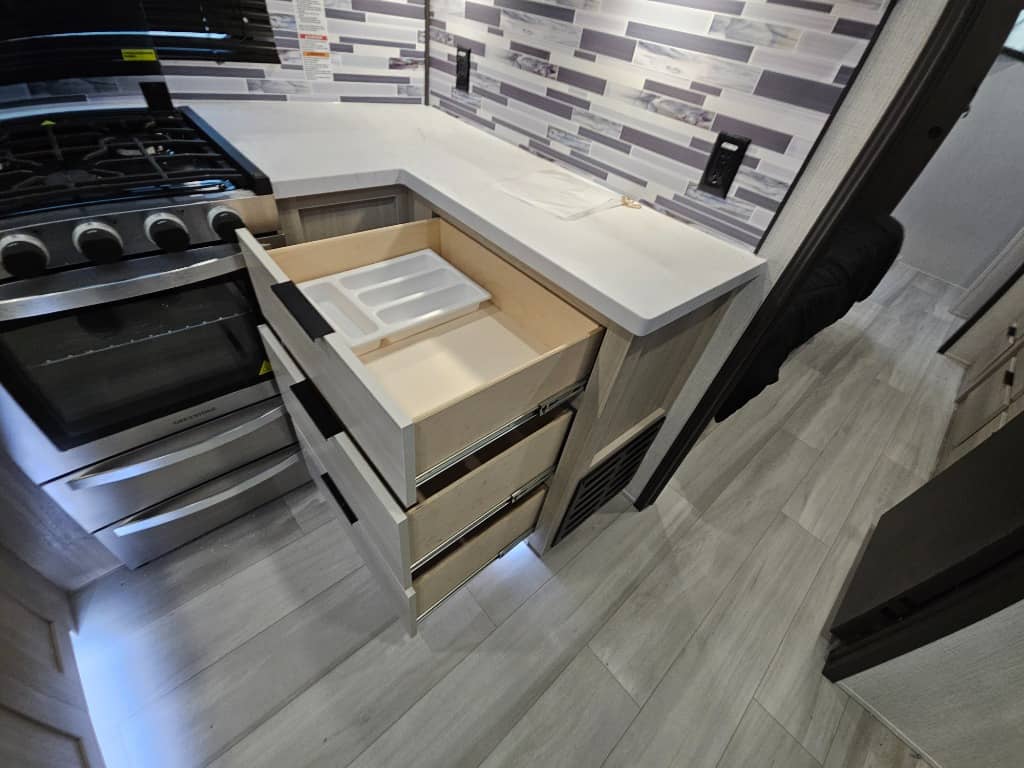 2026 Prime Time RV 2026 Prime Time RV LaCrosse - thumbnail 24