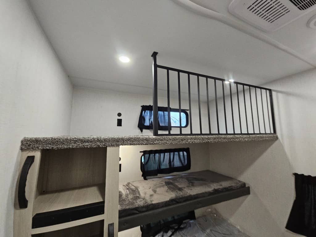 2026 Prime Time RV 2026 Prime Time RV LaCrosse - thumbnail 32