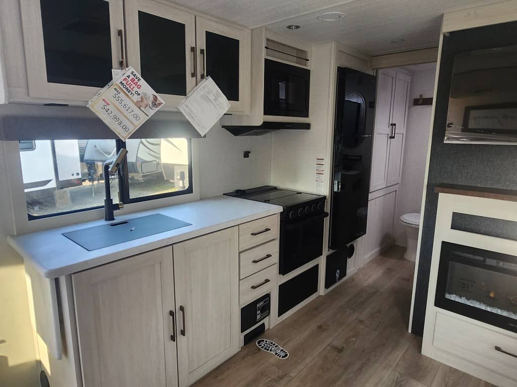 2026 Forest River 2026 Forest River Surveyor Legend - thumbnail 10