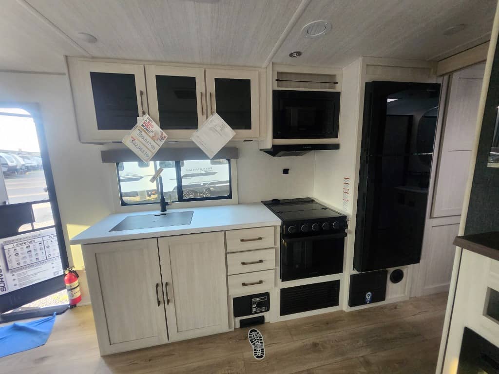 2026 Forest River 2026 Forest River Surveyor Legend - thumbnail 11