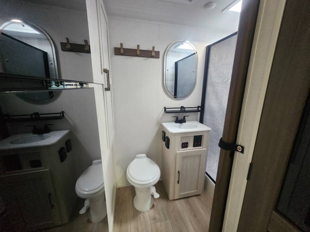 2026 Forest River 2026 Forest River Surveyor Legend - thumbnail 15