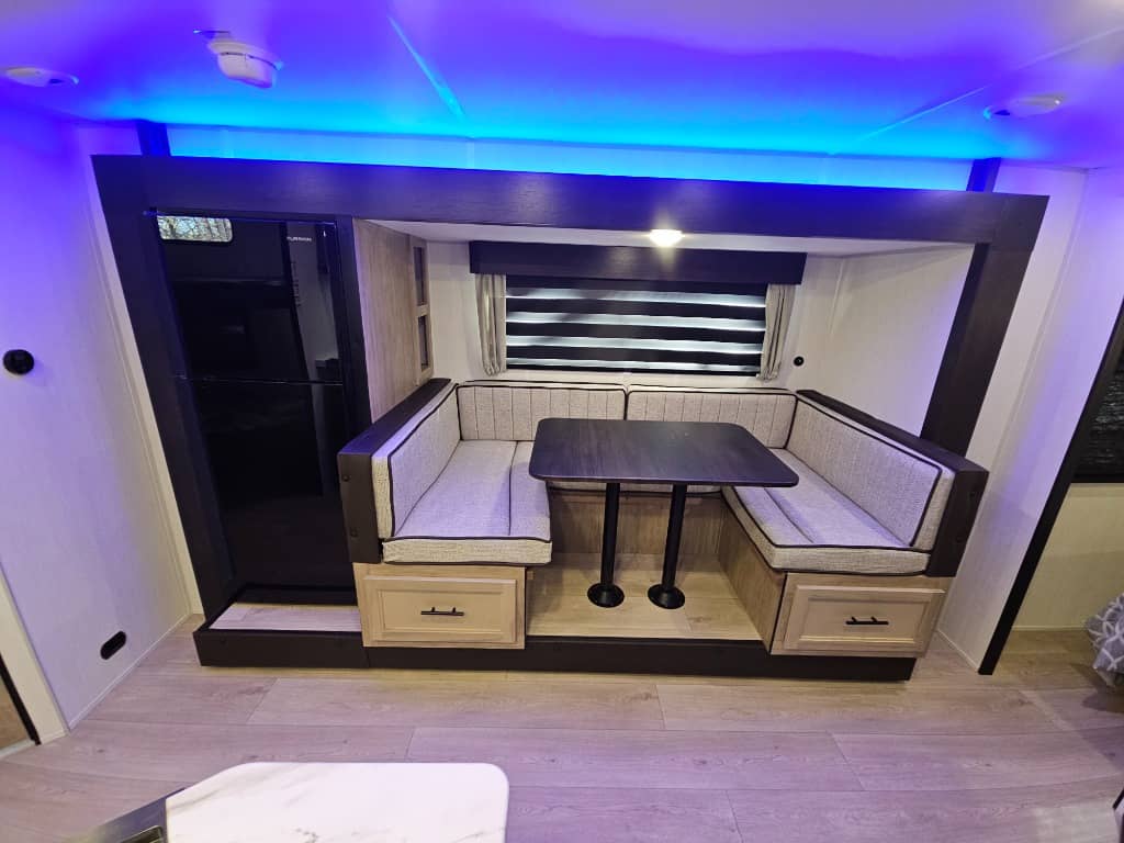 2026 Forest River RV 2026 Forest River RV Cherokee Grey Wolf - thumbnail 3