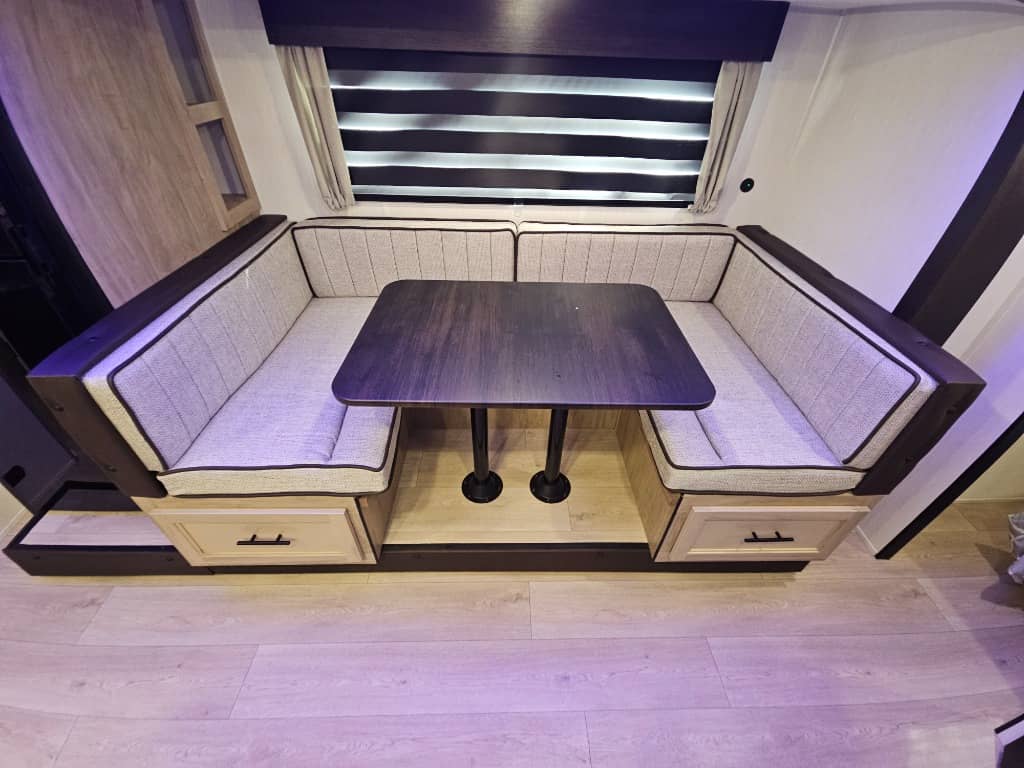 2026 Forest River RV 2026 Forest River RV Cherokee Grey Wolf - thumbnail 4