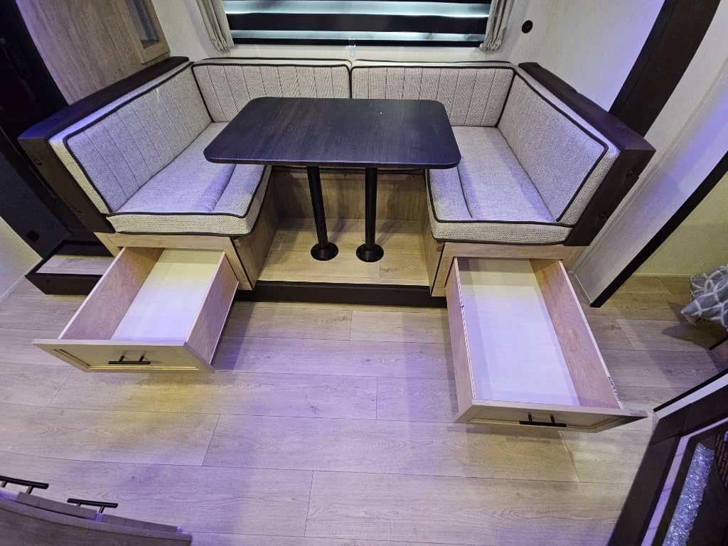 2026 Forest River RV 2026 Forest River RV Cherokee Grey Wolf - thumbnail 5