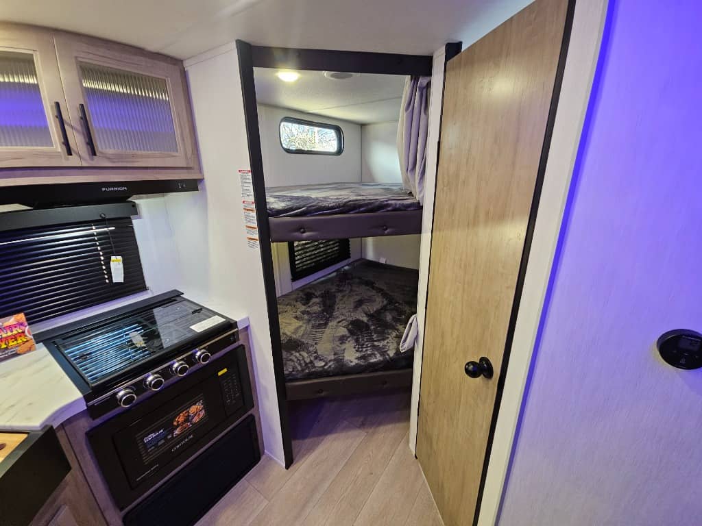 2026 Forest River RV 2026 Forest River RV Cherokee Grey Wolf - thumbnail 7