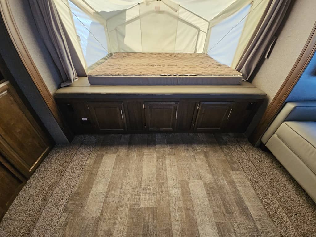 2019 Forest River 2019 Forest River Rockwood Roo - thumbnail 16