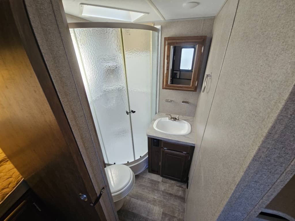 2019 Forest River 2019 Forest River Rockwood Roo - thumbnail 33