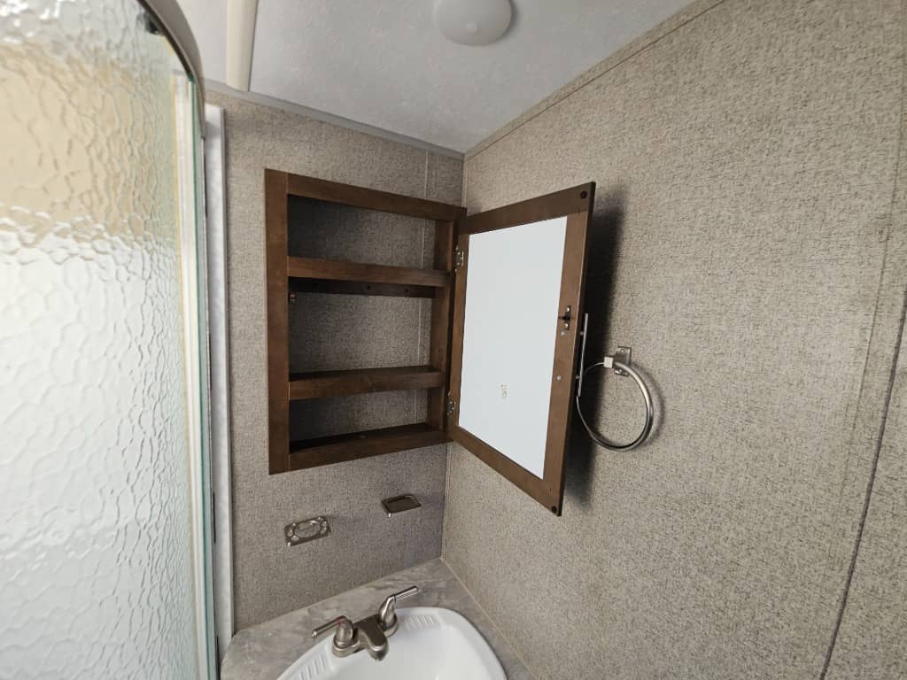 2019 Forest River 2019 Forest River Rockwood Roo - thumbnail 34