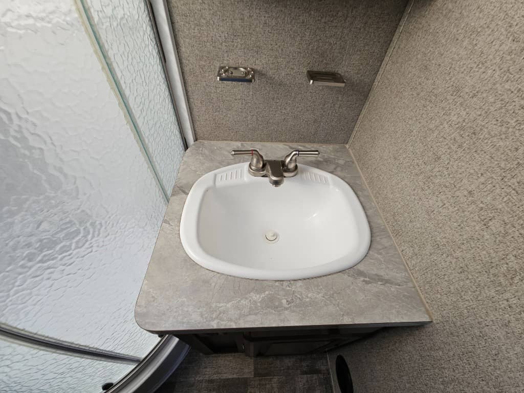 2019 Forest River 2019 Forest River Rockwood Roo - thumbnail 35