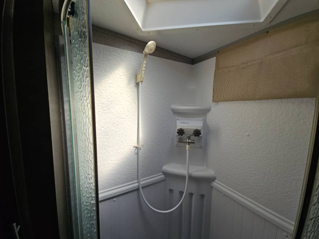 2019 Forest River 2019 Forest River Rockwood Roo - thumbnail 38