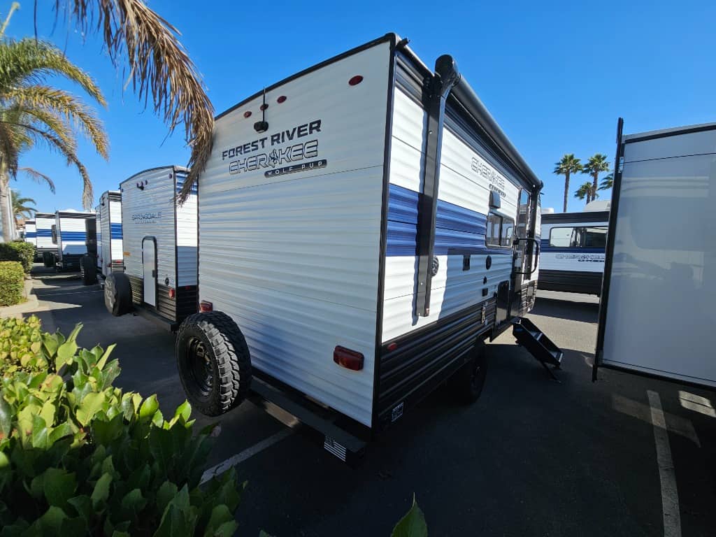 2026 Forest River 2026 Forest River Cherokee Wolf Pup - thumbnail 3